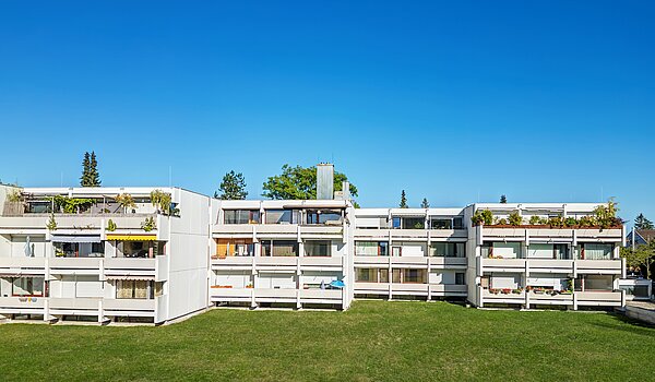 Apartment mit 2 Zimmern | München-Feldmoching | 70466 | Ansicht vom Innenhof aus