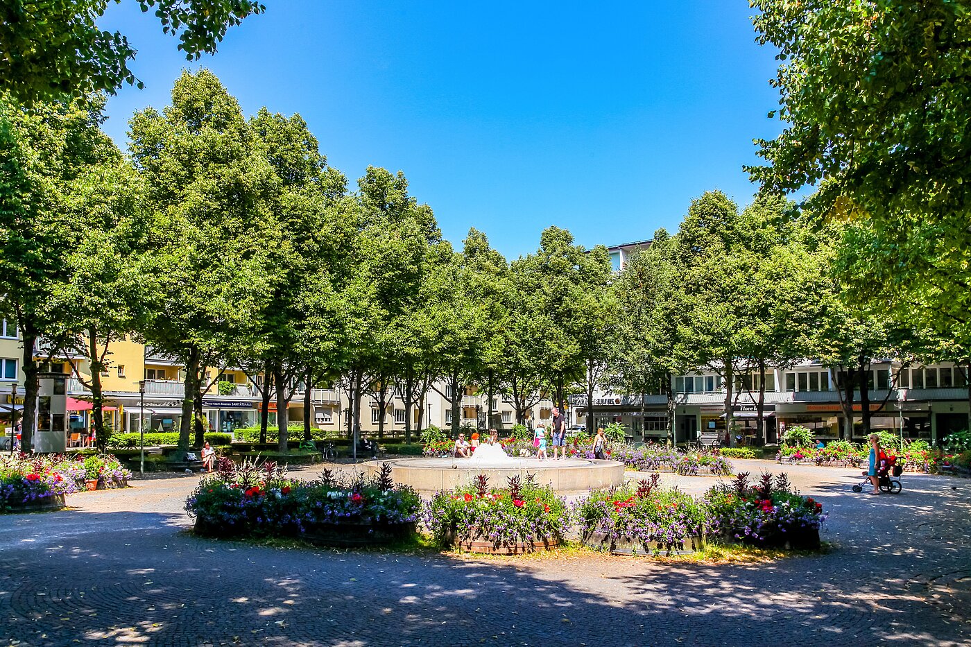 Erdgeschosswohnung mit 2 Zimmern | 70219 | ... Haltestelle am Hohenzollernplatz