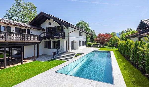 Besondere Immobilie mit 15 Zimmern | Bad Wiessee | 701591 | Landhaus mit Außenpool