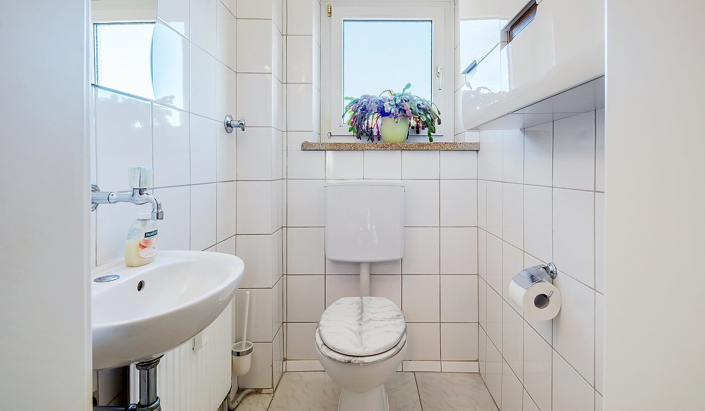 Etagenwohnung mit 4 Zimmern | München-Berg am Laim | 2002ML3 | Gäste-WC
