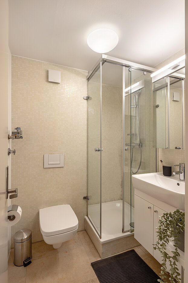 Etagenwohnung mit 2 Zimmern | München-Solln | 70418 | ...mit Dusche