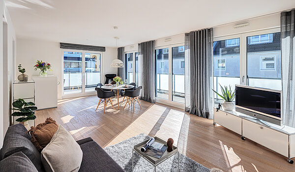 Penthouse mit 2 Zimmern | München-Bogenhausen | 70385