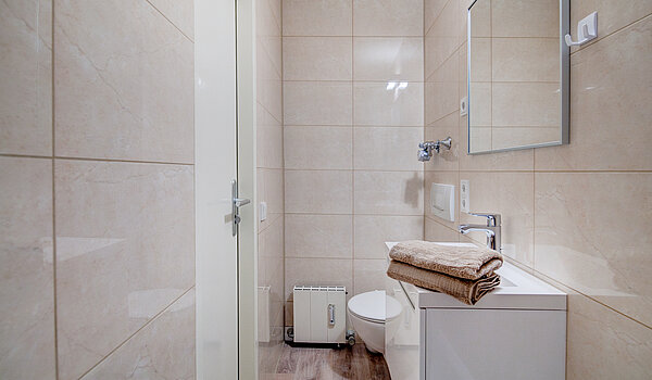Apartment mit 1 Zimmer | München-Maxvorstadt | 70448 | Hell gefliest