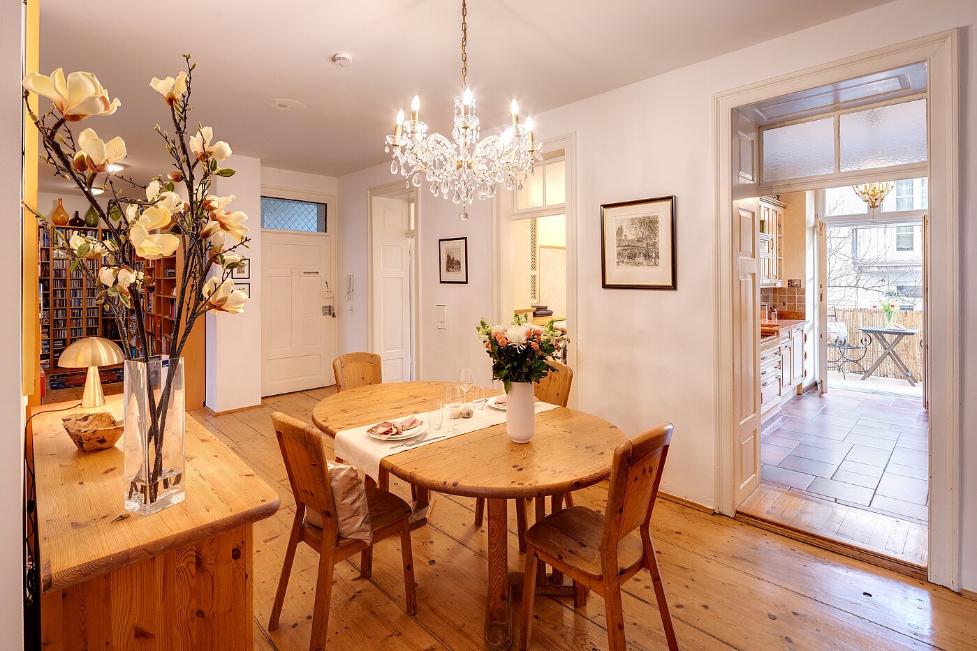Etagenwohnung mit 5 Zimmern | München-Altstadt | 700121 | Großzügiges Entreé...