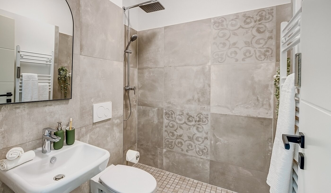 Etagenwohnung mit 2.5 Zimmern | München-Obermenzing | 700191 | Modernes Duschbad...