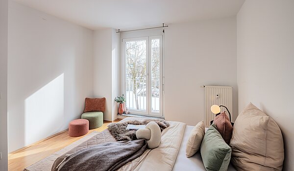 Etagenwohnung mit 2 Zimmern | München-Bogenhausen | 70396 | Schlafzimmer
