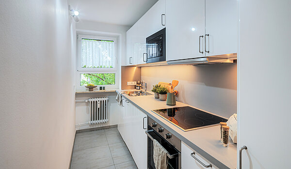 Etagenwohnung mit 2 Zimmern | München-Sendling-Westpark | 70413 | ...und allen Elektrogeräten