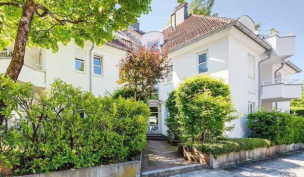 Etagenwohnung mit 3 Zimmern | München-Harlaching | 2108ML3 | Hausansicht