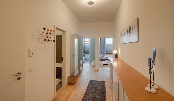 Hochparterre mit 3 Zimmern | München-Sendling | 2009ML8 | ...Schreiner-Sideboard