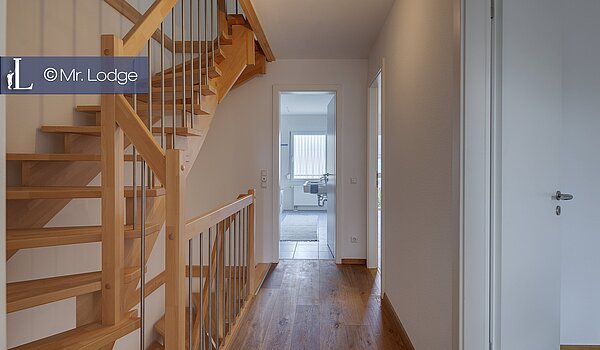 Etagenwohnung mit 5 Zimmern | München-Trudering | 1902ML4 | Geräumiges Treppenhaus