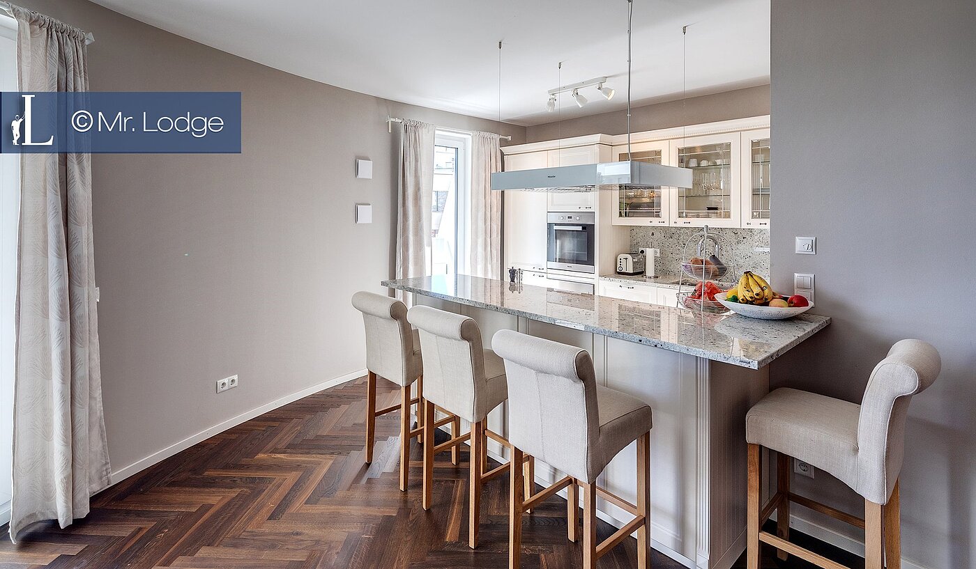 Etagenwohnung mit 4 Zimmern | München-Berg am Laim | 1803ML3 | Theke