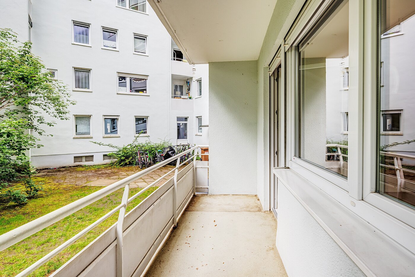 Hochparterre mit 2.5 Zimmern | München-Schwabing | 70441 | Balkon