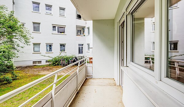 Erdgeschosswohnung mit 2.5 Zimmern | München-Schwabing | 70441 | Balkon