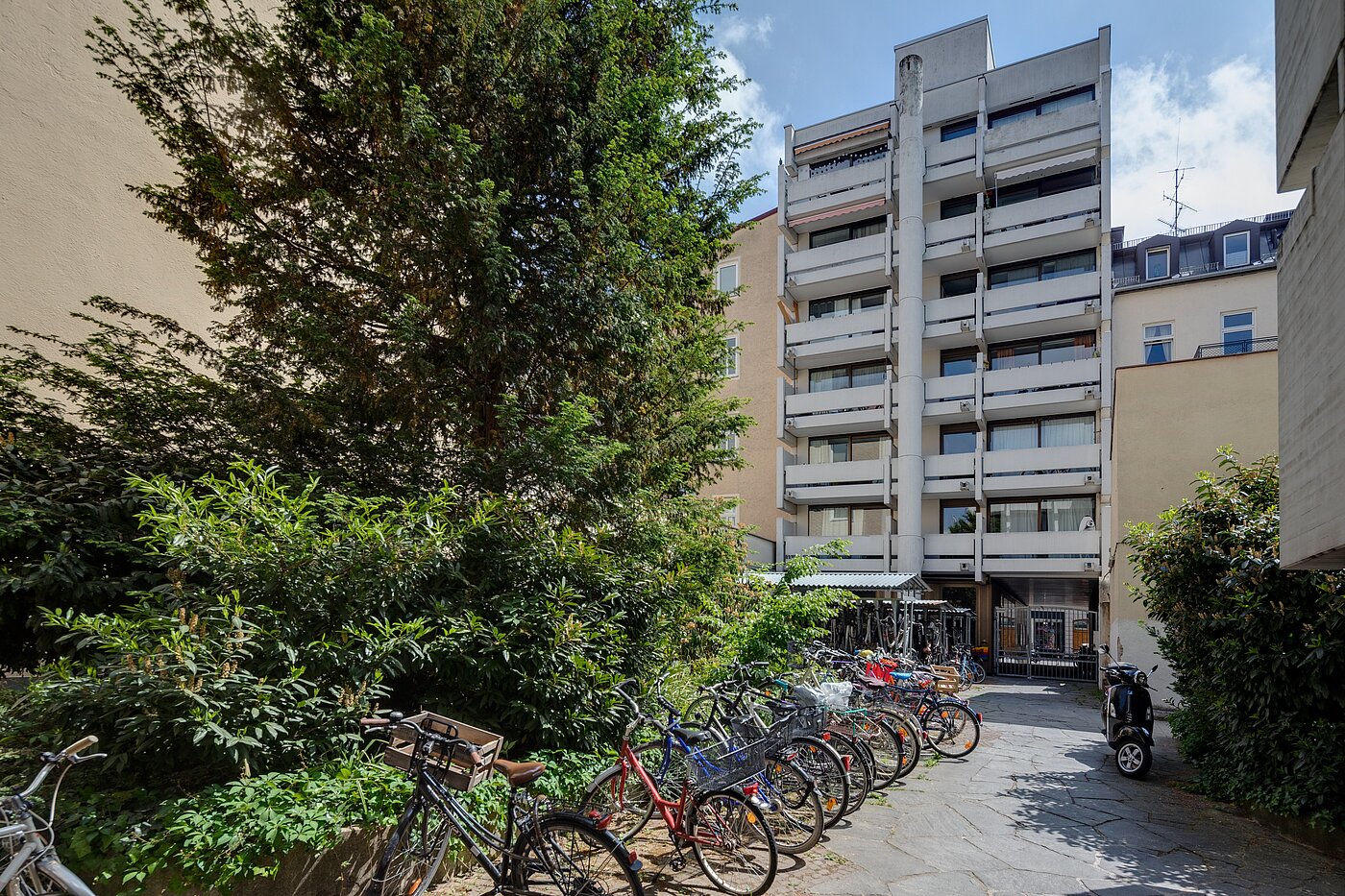 Etagenwohnung mit 1 Zimmer | München-Maxvorstadt | 2110ML7 | Durchgang zum Rückgebäude