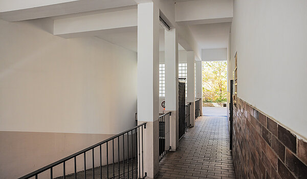 Etagenwohnung mit 1 Zimmer | München-Obergiesing | 70420 | Hauseingang