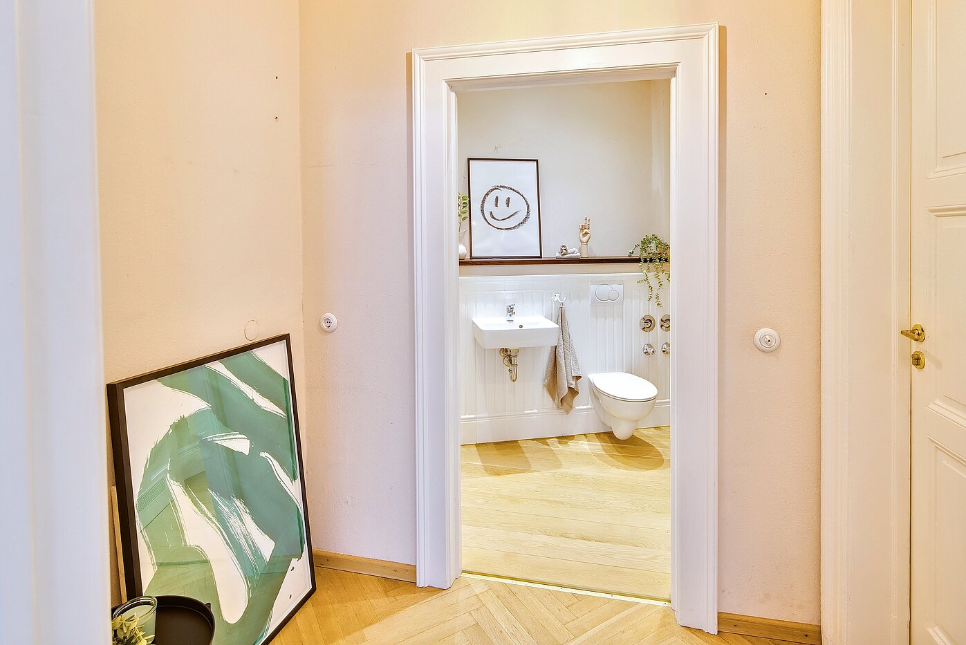 Erdgeschosswohnung mit 1 Zimmer | München-Haidhausen | 70228 | Separates WC