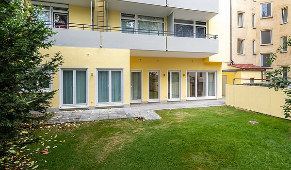 Erdgeschosswohnung mit 4 Zimmern | München-Neuhausen | 70471 | Ruhiger Innenhof
