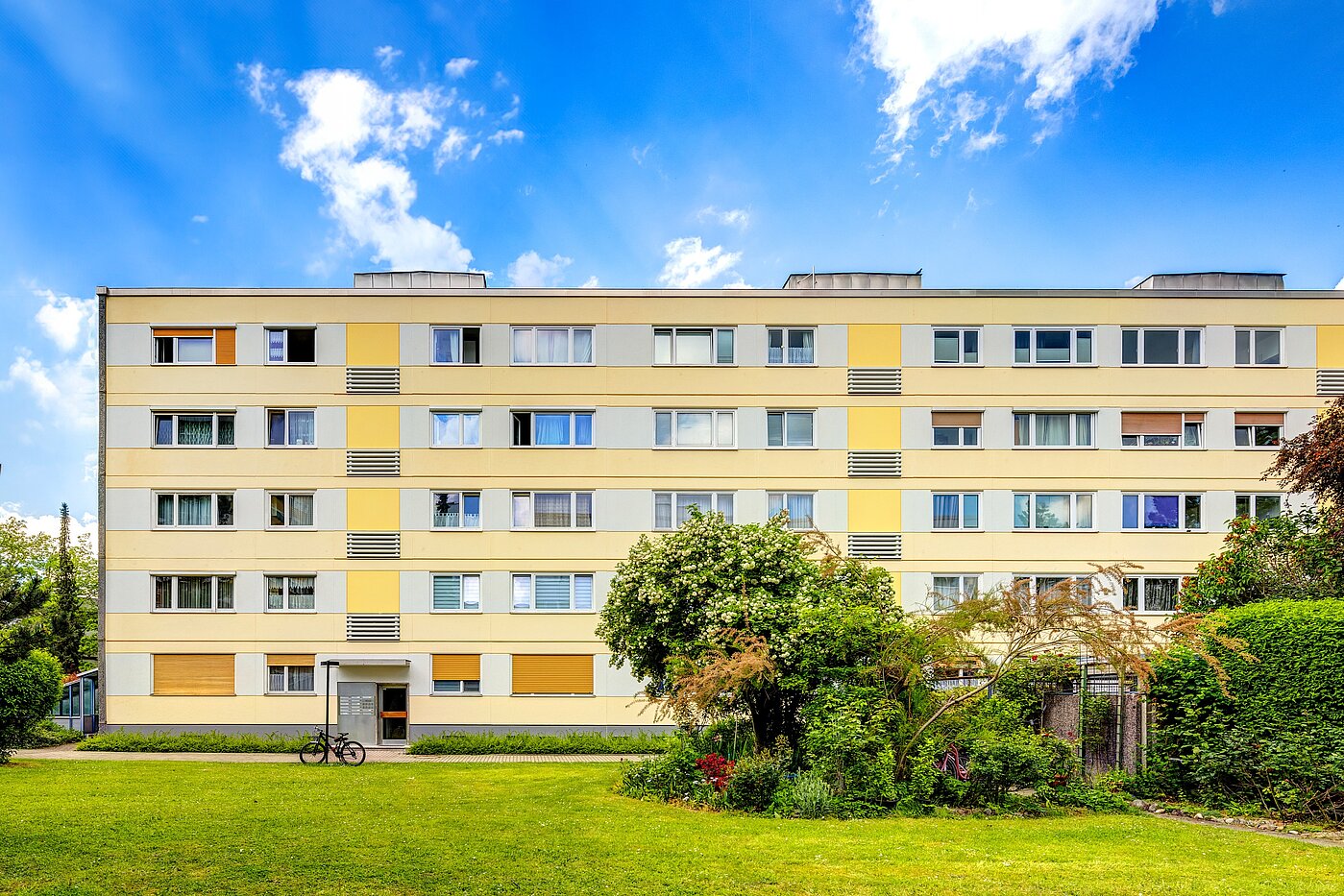 Etagenwohnung mit 1.5 Zimmern | München-Obergiesing | 70136 | Gebäudeansicht in...