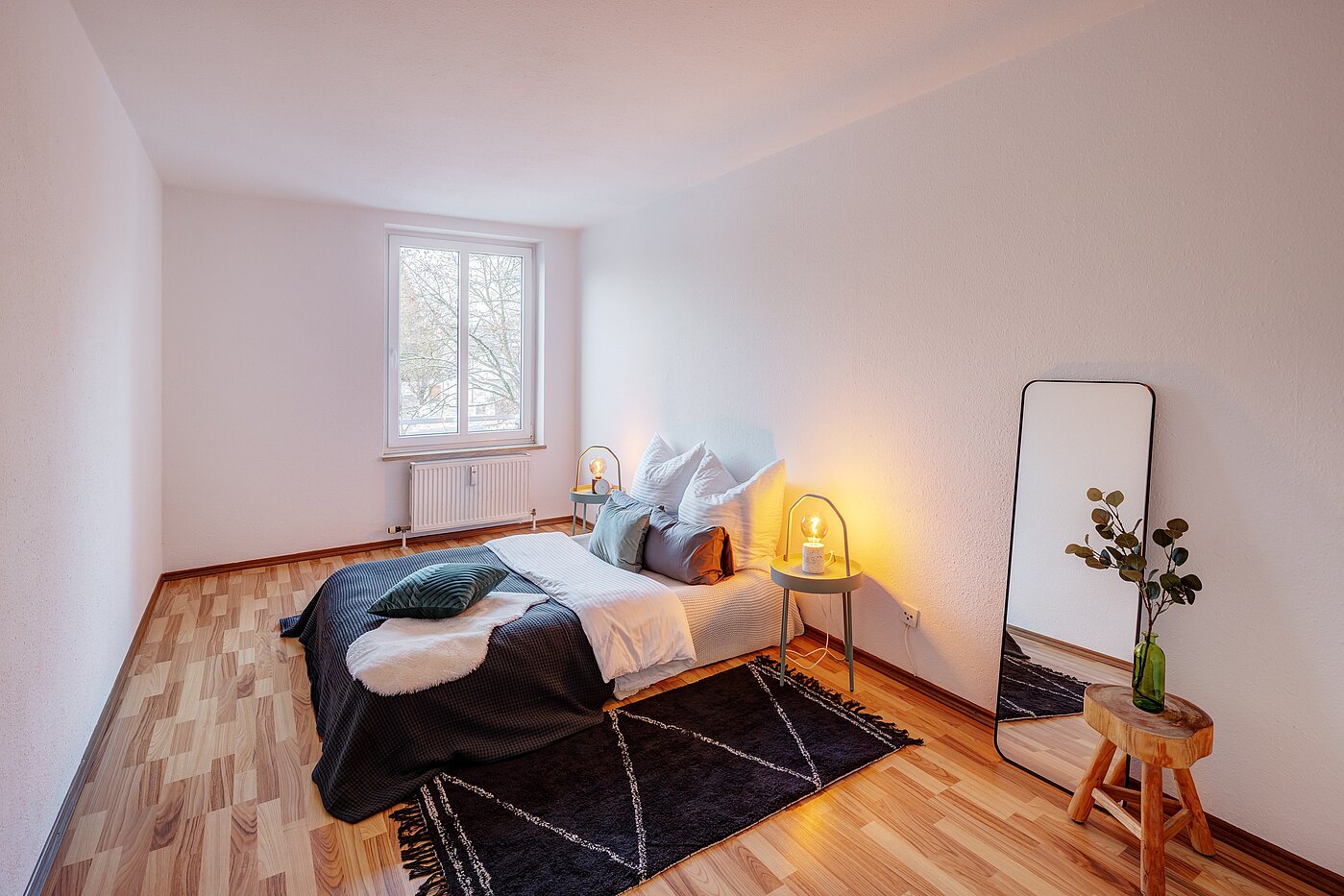 Etagenwohnung mit 3 Zimmern | München-Bogenhausen | 70085 | Schlafzimmer...