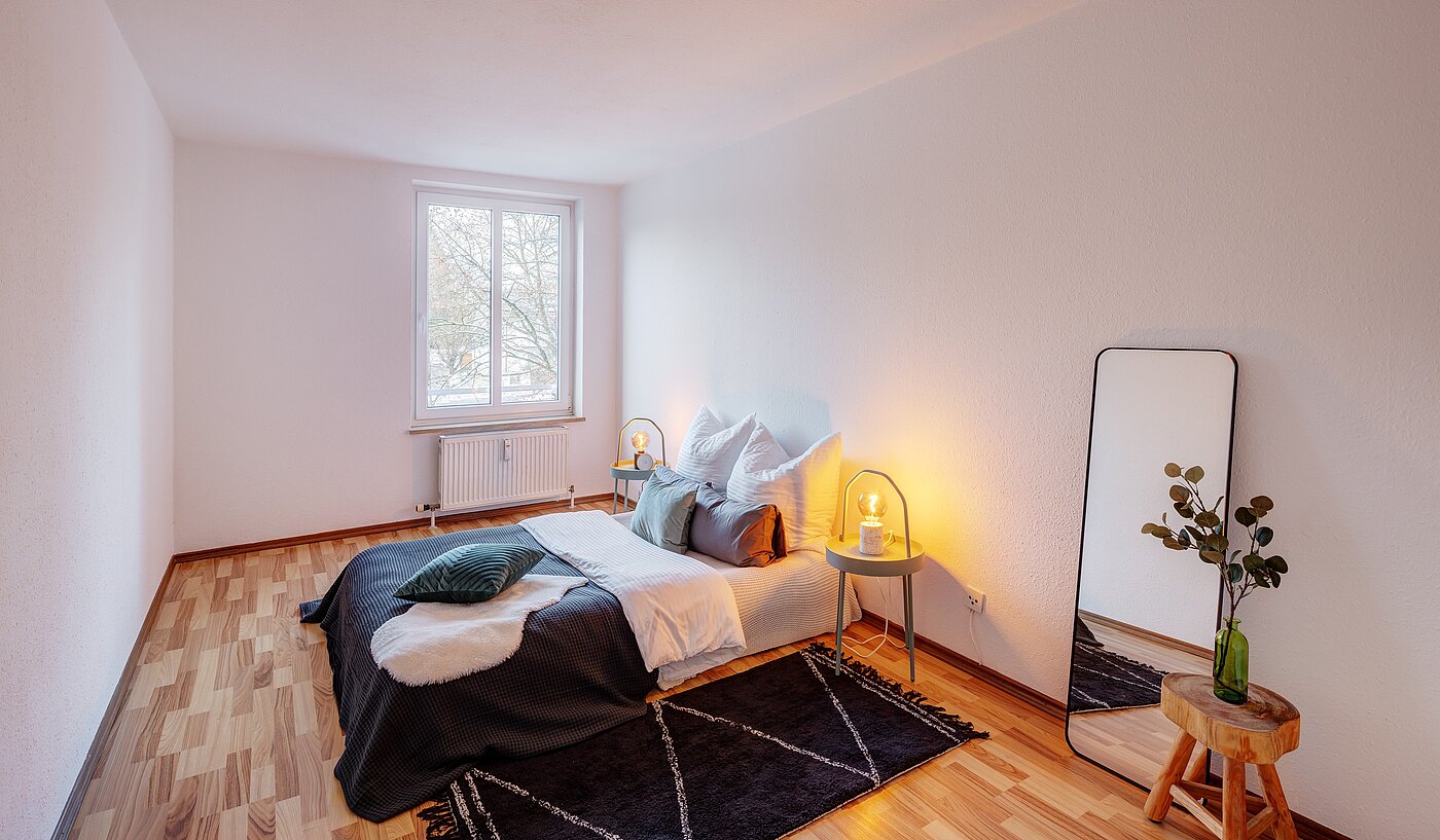 Etagenwohnung mit 3 Zimmern | München-Bogenhausen | 70085 | Schlafzimmer...