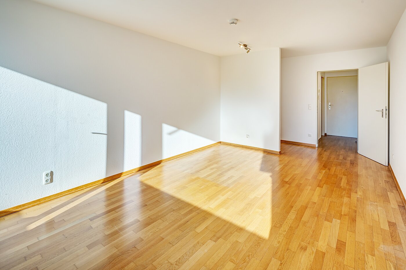 Apartment mit 2 Zimmern | München-Feldmoching | 70466 | Wohnzimmer