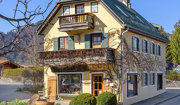 Mehrfamilienhaus mit 11 Zimmern | Rottach-Egern | 70215 | Denkmalgeschütztes Haus...