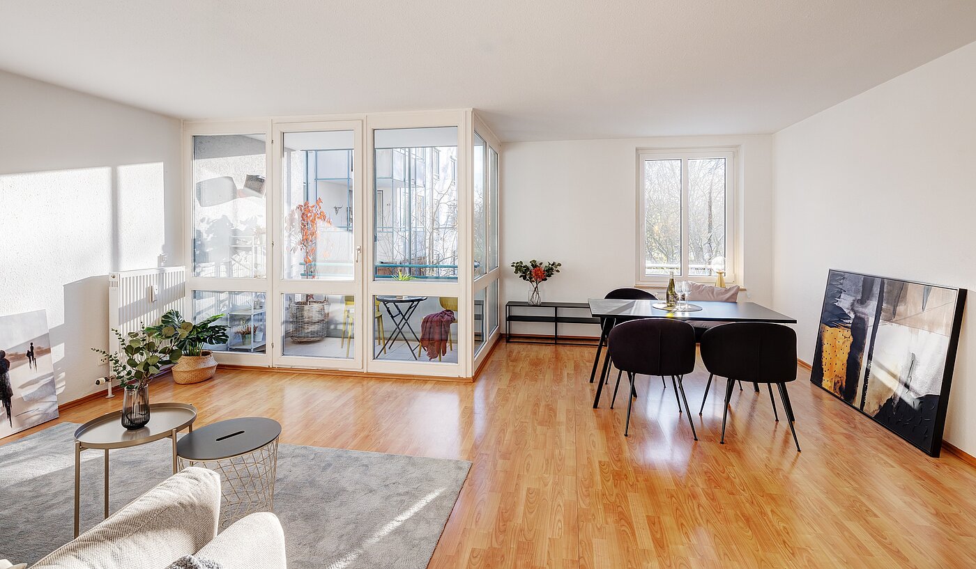 Etagenwohnung mit 3 Zimmern | München-Bogenhausen | 70085 | mit Platz zum Essen...