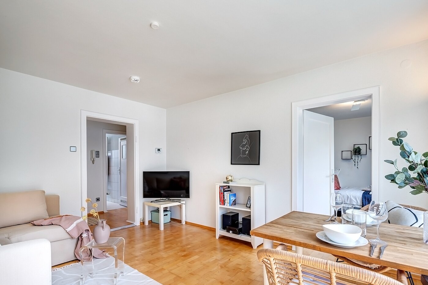 Etagenwohnung mit 1.5 Zimmern | München-Schwabing | 70014 | Blick zum...