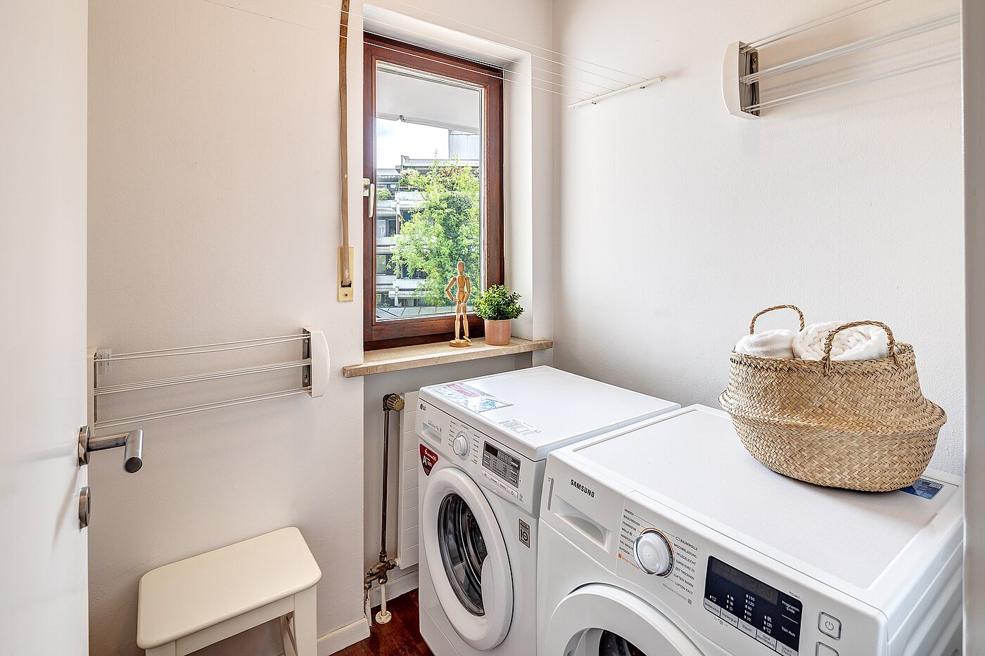 Etagenwohnung mit 3 Zimmern | München-Schwabing | 2202ML12 | Hauswirtschaftsraum mit elektr. Geräten