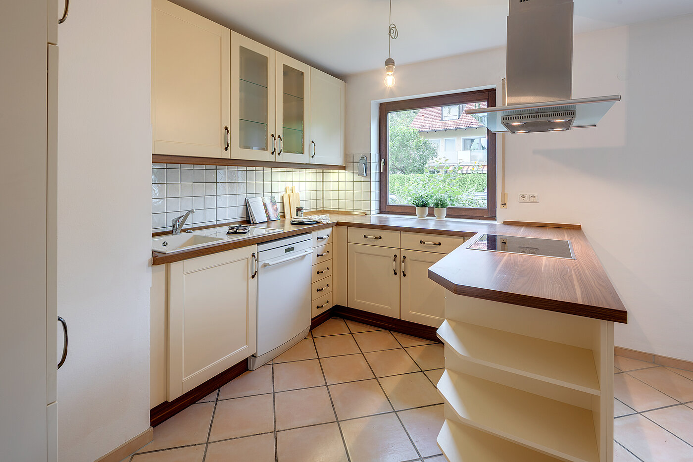 Reiheneckhaus mit 5.5 Zimmern | München-Trudering | 702531 | Wohnküche mit...