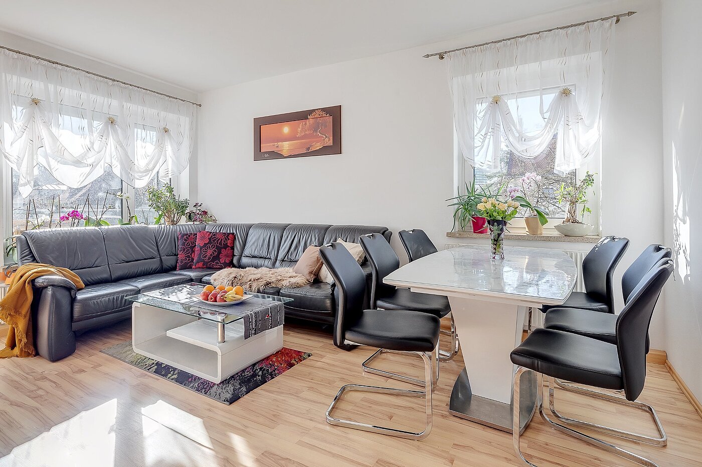 Etagenwohnung mit 4 Zimmern | München-Berg am Laim | 2002ML3 | Wohnzimmer mit Essplatz