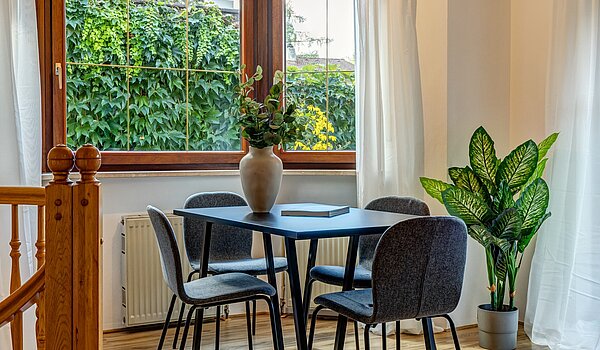 Etagenwohnung mit 3 Zimmern | München-Trudering | 70481 | Gemütlicher Essplatz...