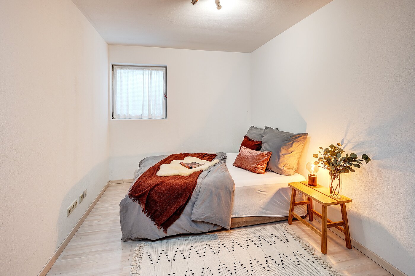 Erdgeschosswohnung mit 1.5 Zimmern | München-Aubing | 70000 | Schlafen oder Arbeiten