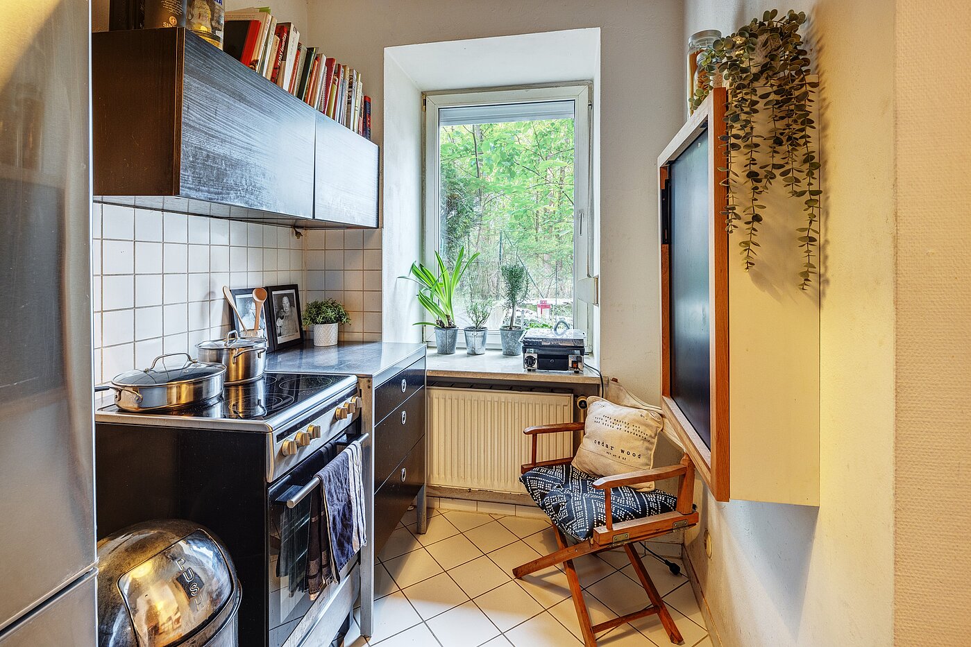 Etagenwohnung mit 2.5 Zimmern | München-Sendling | 70067 | ...der Küche