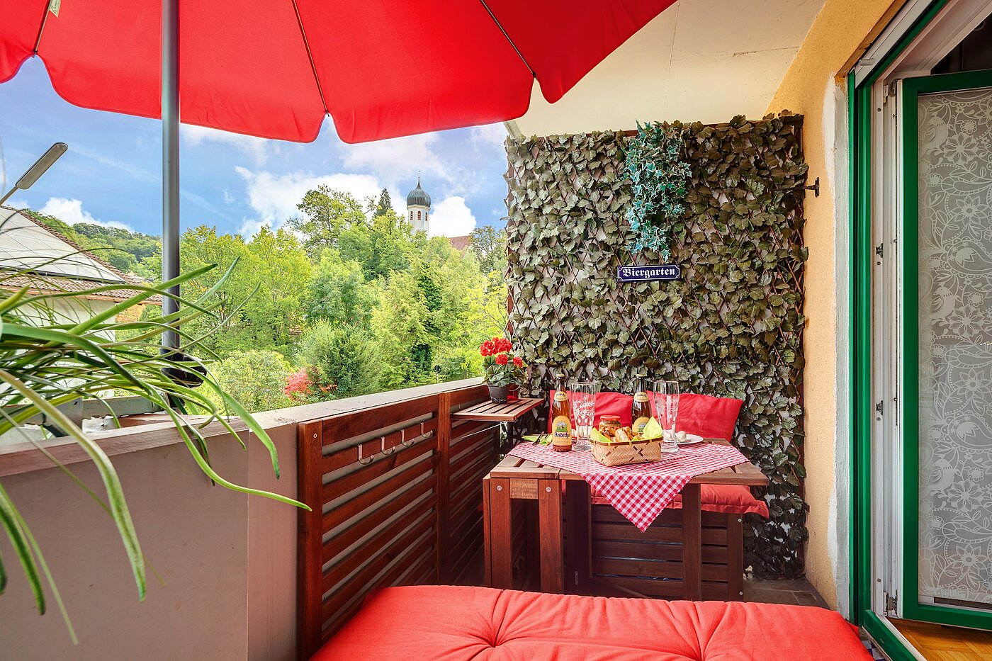 Etagenwohnung mit 1 Zimmer | 700322 | Blick auf die Martinskirche