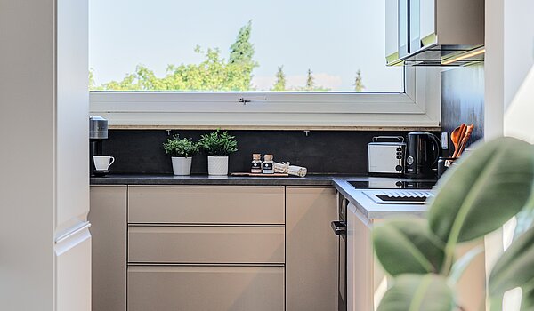 Terrassenwohnung mit 3.5 Zimmern | München-Berg am Laim | 704511 | Großes Fenster