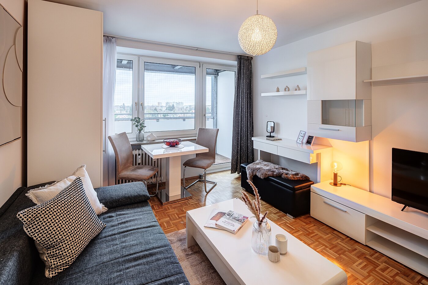 Apartment mit 1 Zimmer | München-Forstenried | 70190 | Wohnen, Essen...