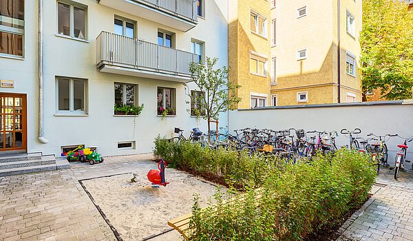 Etagenwohnung mit 2 Zimmern | München-Maxvorstadt | 70398 | Ruhiger Innenhof