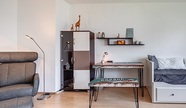 Etagenwohnung mit 1 Zimmer | München-Feldmoching | 70456 | Wohnbereich