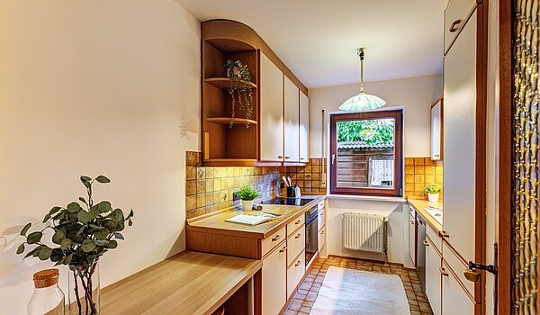 Etagenwohnung mit 3 Zimmern | München-Trudering | 70481 | Funktiionale Einbauküche