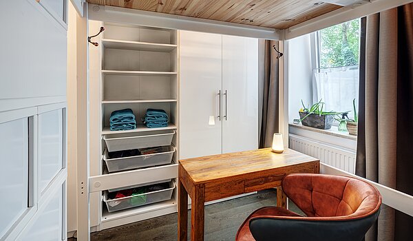 Erdgeschosswohnung mit 2 Zimmern | München-Sendling | 703811 | Kleiderschrank