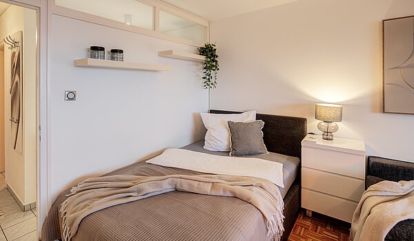 Apartment mit 1 Zimmer | München-Forstenried | 70190 | ...und Schlafen