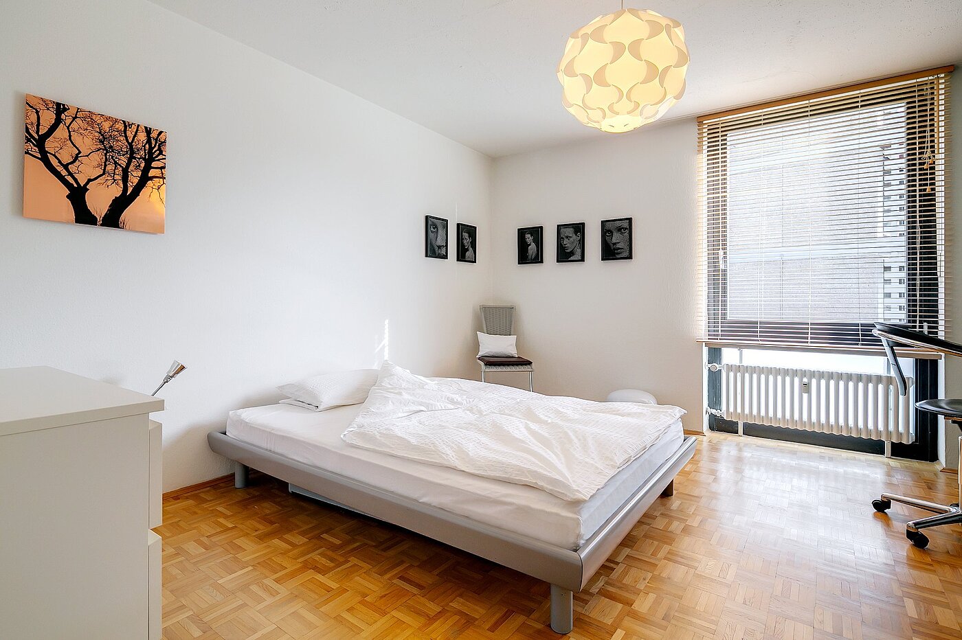 Etagenwohnung mit 2 Zimmern | München-Schwabing | 2004ML1 | Geräumiges Schlafzimmer