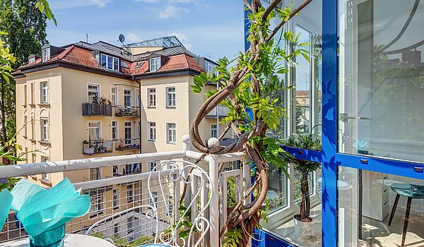 Etagenwohnung mit 2 Zimmern | München-Schwabing | 70434 | Highlight - Balkon...