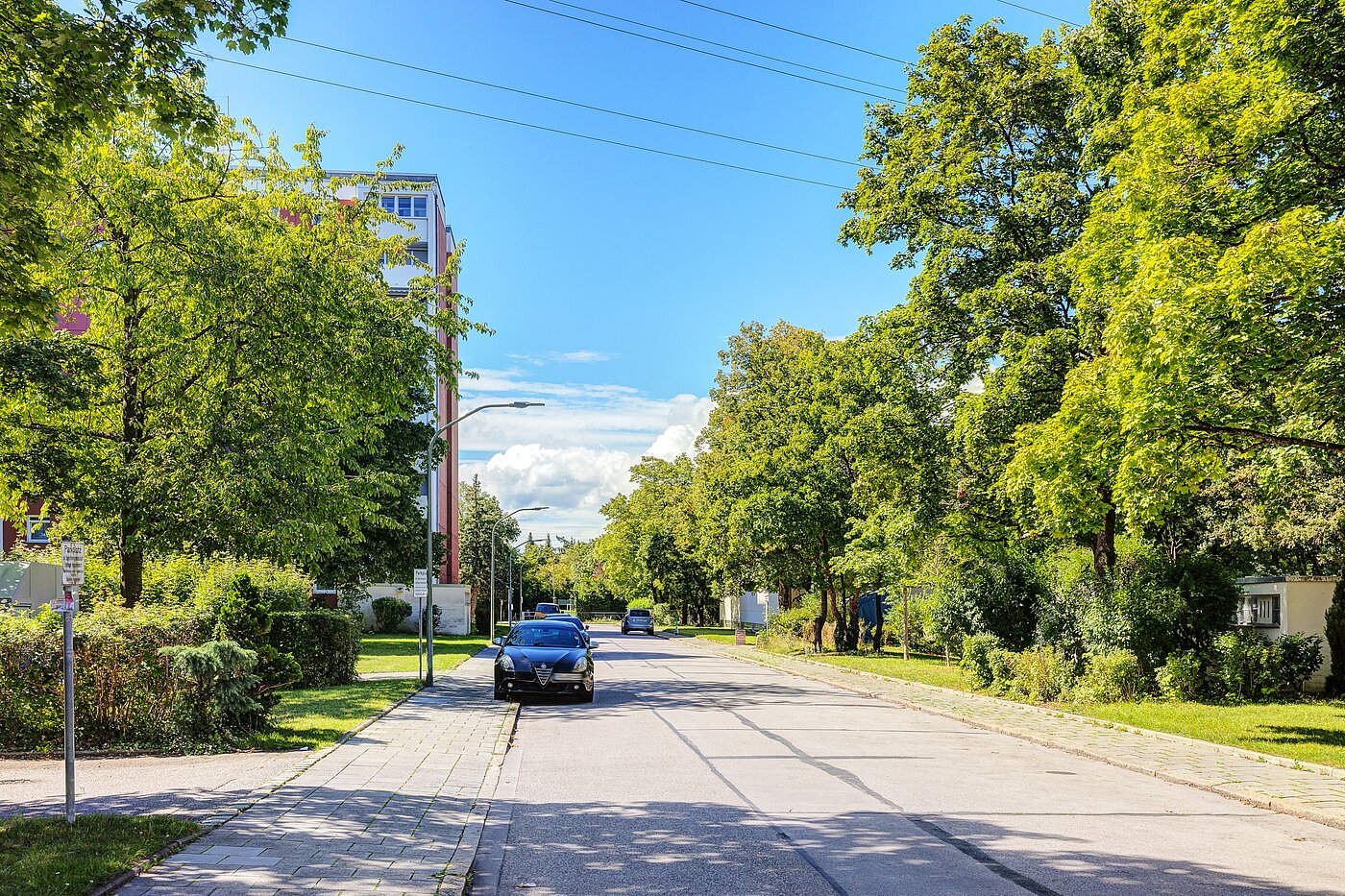 Etagenwohnung mit 4 Zimmern | München-Aubing | 70276 | Anwohnerstraße