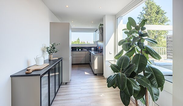 Dachgeschosswohnung mit 3.5 Zimmern | München-Berg am Laim | 70451 | Zugang zur Küche