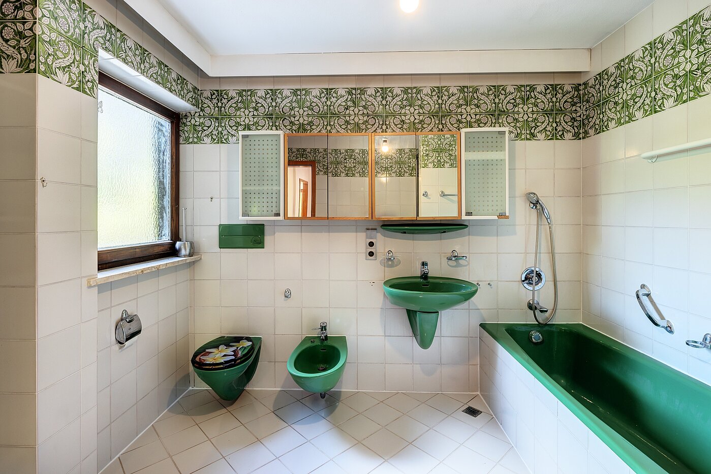 Reiheneckhaus mit 5 Zimmern | Penzberg | 701121 | Bad mit Badewanne...