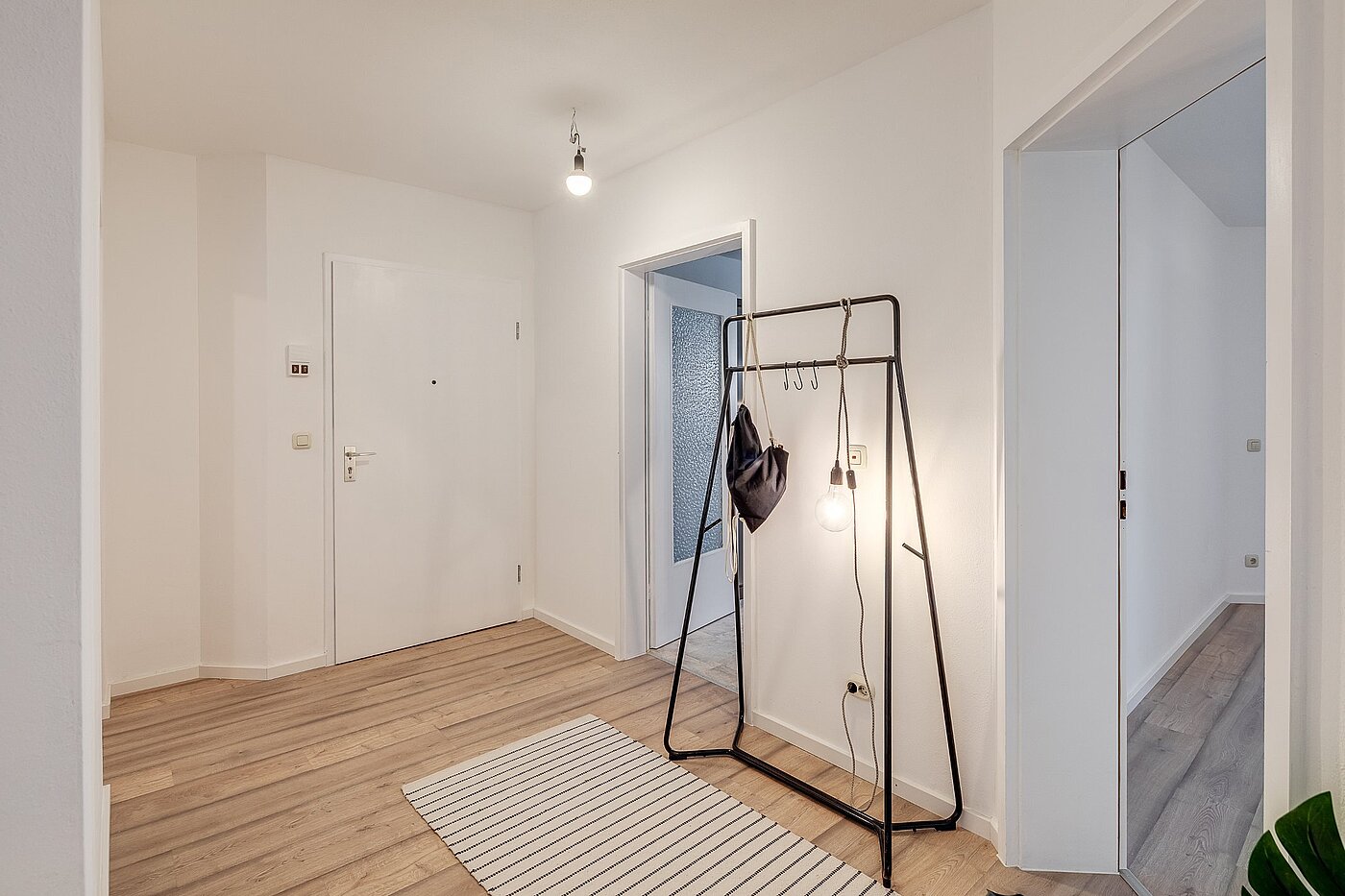 Erdgeschosswohnung mit 4.5 Zimmern | München-Perlach | 2003ML6 | Großer Eingangsbereich...