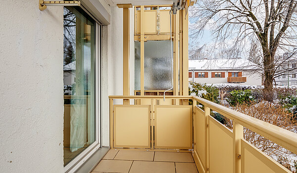 Etagenwohnung mit 2 Zimmern | München-Allach | 70412 | ...Balkon...