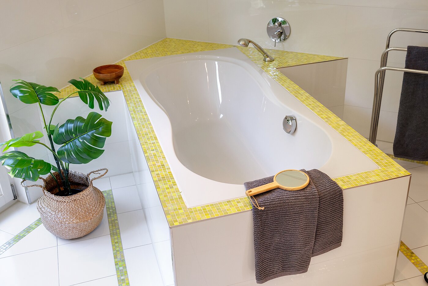 Einfamilienhaus mit 5 Zimmern | Icking | 70438 | ...freistehender Wanne...